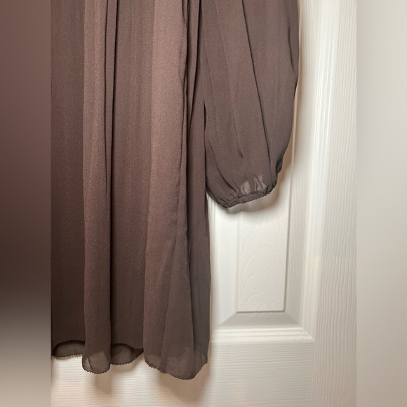 Aritzia Wilfred Daydreamer Pleated chiffon mini dress - Picture 9 of 11